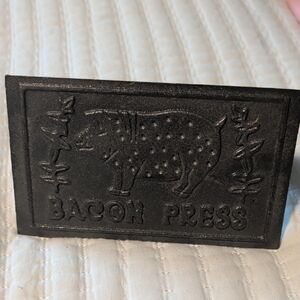 Black Cast Iron Bacon Press
